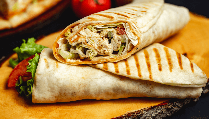 Serving of siomay and hakau on ceramic plate